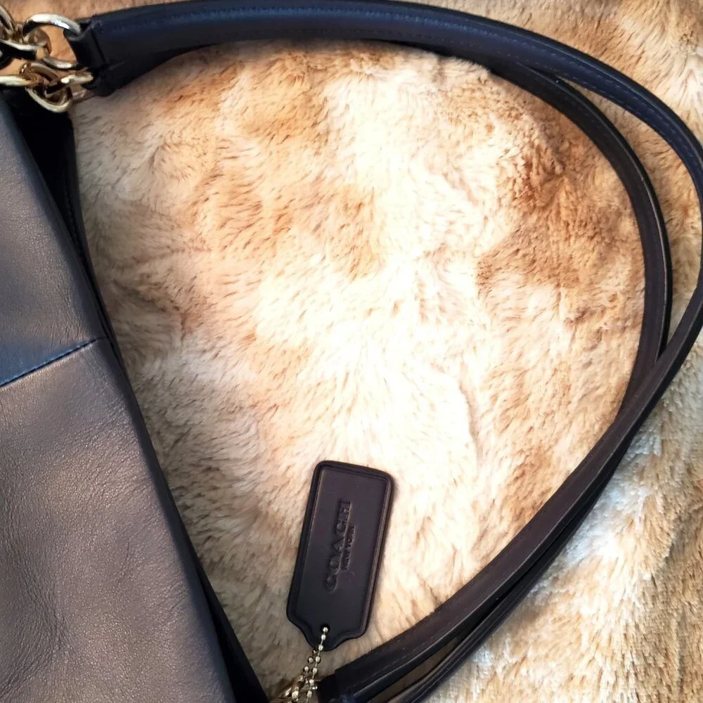 NEW $600 Phoebe Leather Suede Hobo AUTHENTIC COACH COLLECTION NOW ON POSHMARK! - Picture 3 of 12